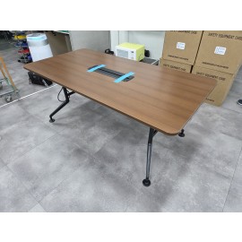 심플즈 1800*900 테이블[덕트유,콘센트유]