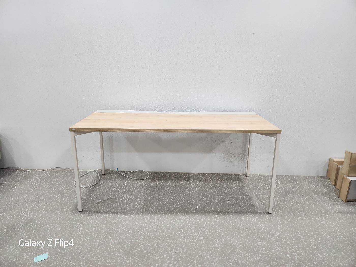 데스커 1600*700 책상[메이플+화이트]-2개성남예약,4개 광교예약