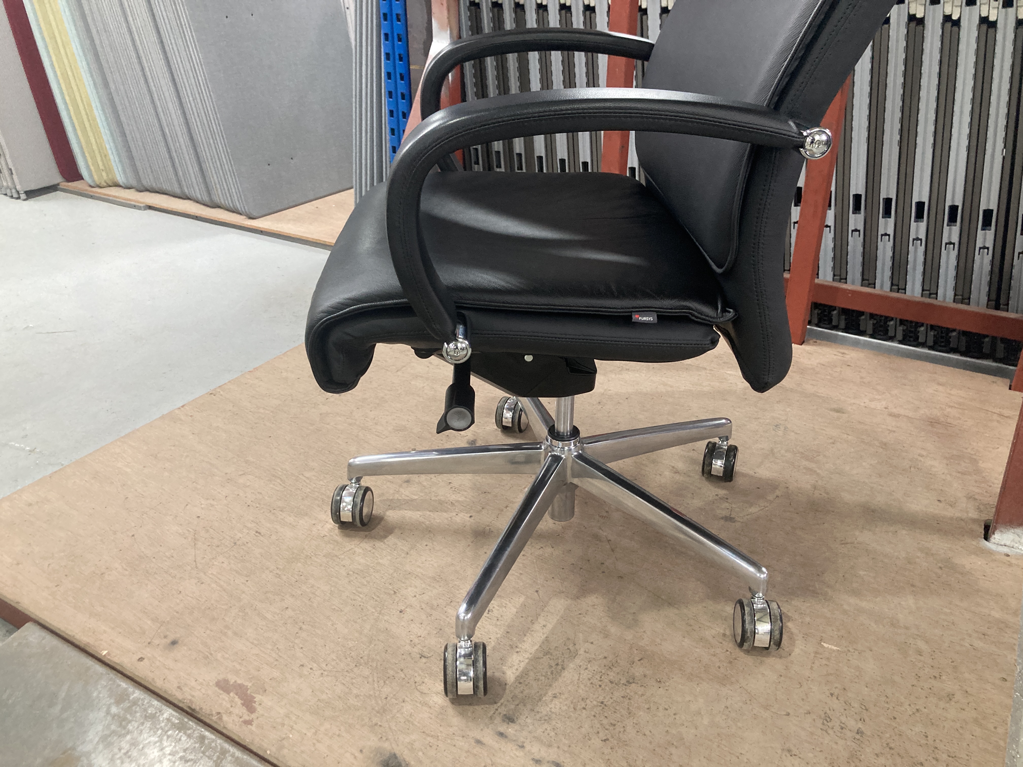 퍼시스 프로나드 중역용의자 CHN3300-성남예약